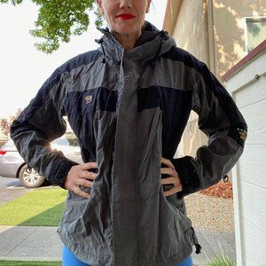 Mountain Hardware Gortex Snow Jacket